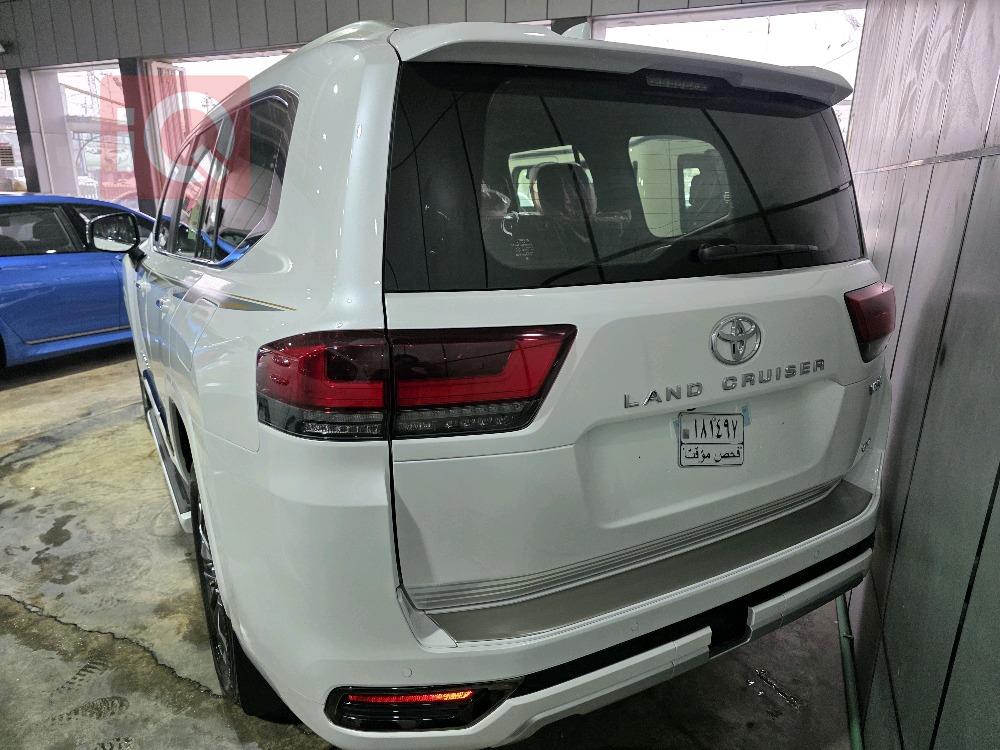 تويوتا لاندكروزر